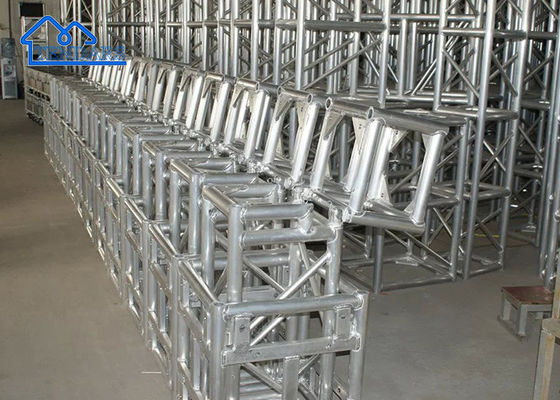 ซื้อ 2.5m ส่วนอัลลูมิเนียม Stage Truss งานหนัก อัลลูมิเนียม Square Shape Bolt Connection สําหรับเวทีคอนเสิร์ต การผลิตออนไลน์