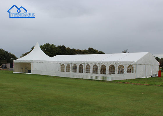 4x8m ขยายกรอบเหล็กสแตนเลสเสริมงานเลี้ยง เต็นท์มาร์กวี Clear Span Design Fire-Retardant PVC Canopy สําหรับครอบครัว