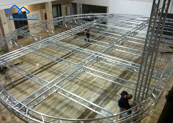 OEM แสงกรอบอลูมิเนียมเวที Truss สําหรับการสว่างกลางแจ้งงานแต่ง