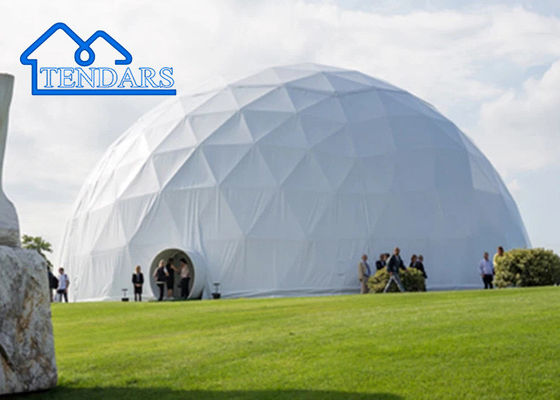 โลโก้ที่กําหนดเอง แคมป์กลางแจ้งแบบจีโอเดซิก ผนังลม เต็นท์ Glamping Dome